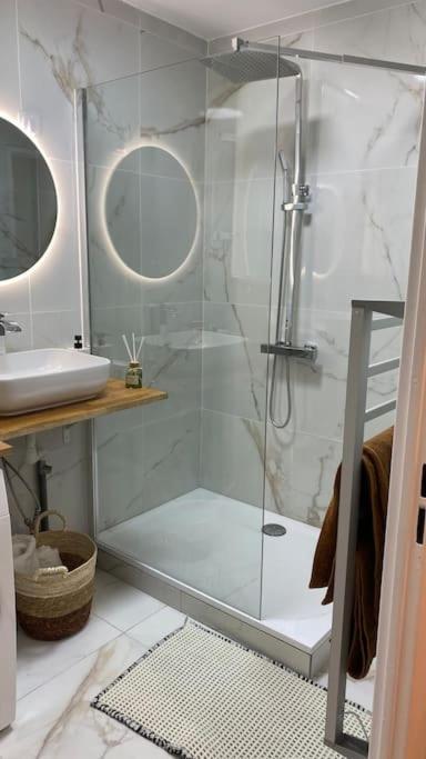 Nice And Cosy Flat Near Geneva Or Annecy Bellegarde-sur-Valserine Exteriör bild